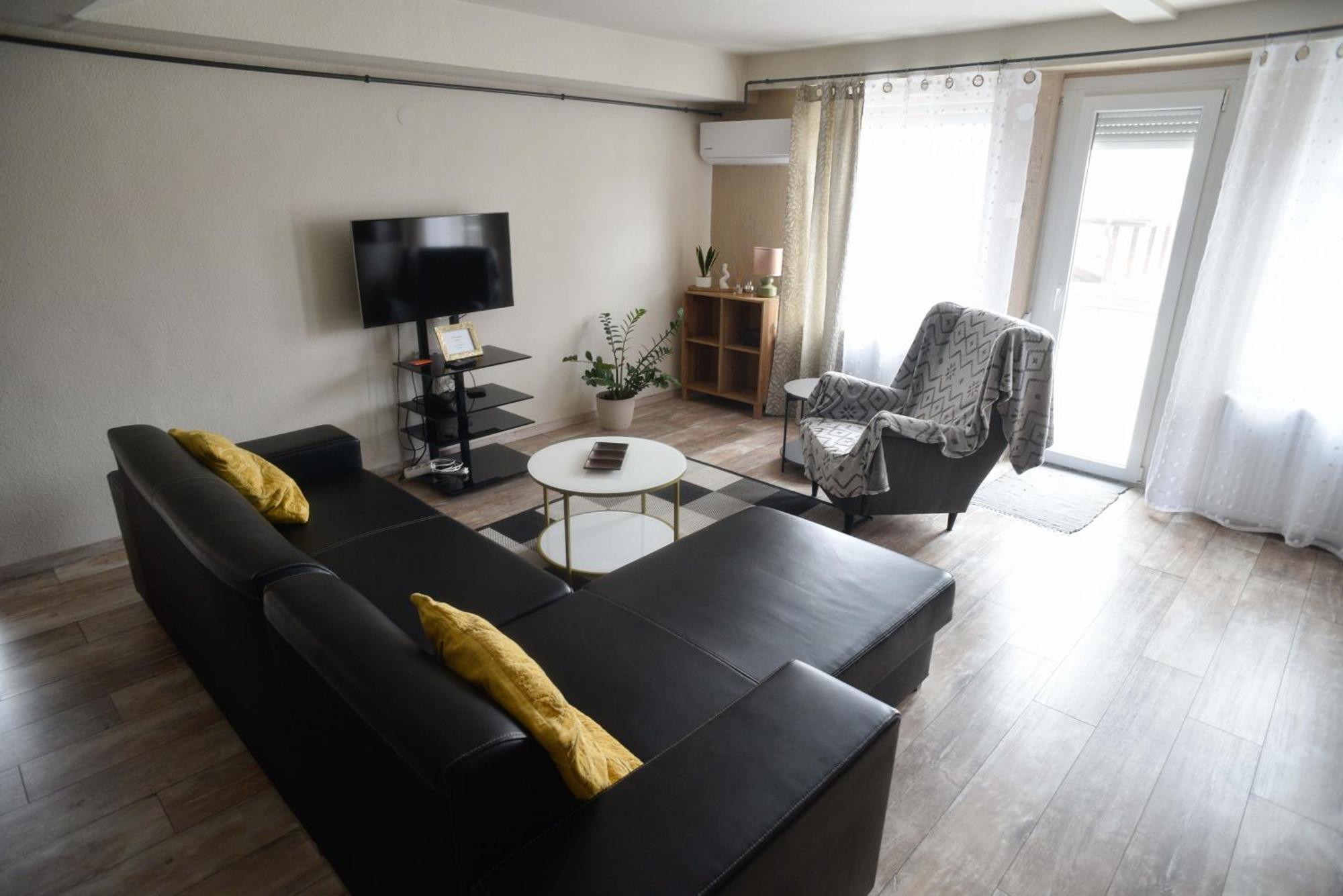 Apartament Attiport *
